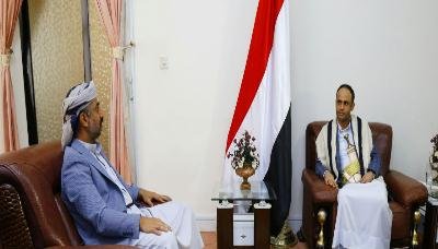  رئيس المجلس السياسي الأعلى يلتقي محافظ صنعاء 30 08 2018 