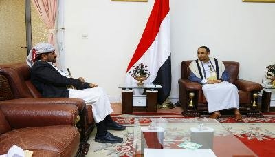  رئيس المجلس السياسي الأعلى يلتقي عضو مجلس الشورى محمد طعيمان 30 08 2018 